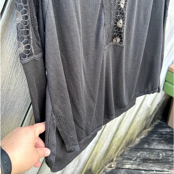 Free People Black Lace Trim Ribbed V Neck‎ Long Sleeve Top Blouse Shirt Sz Small - Picture 9 of 9